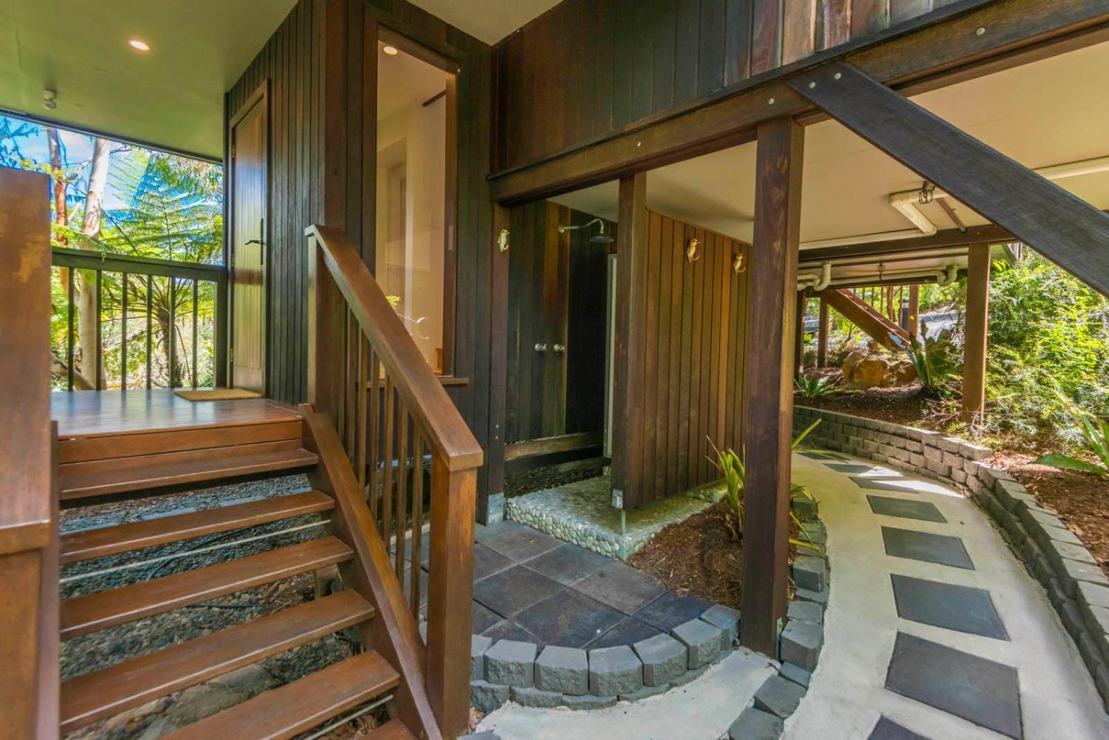 The Oasis Apartments And Treetop Houses Byron Bay Esterno foto