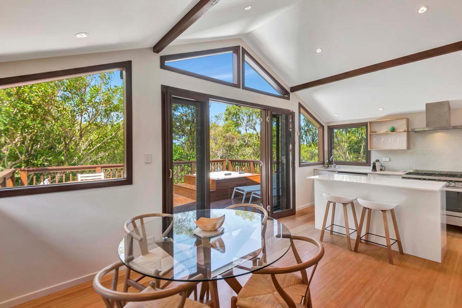 The Oasis Apartments And Treetop Houses Byron Bay Esterno foto